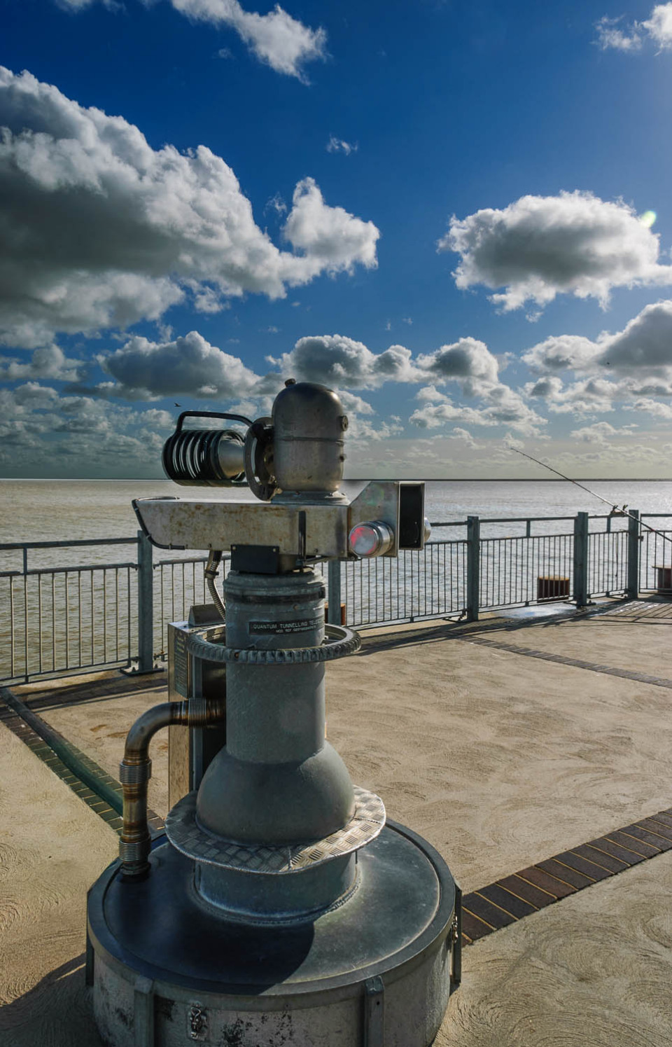 Quantum Tunneling Telescope